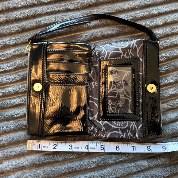 Betsey Johnson Wristlet, like new - Picture 6 of 6
